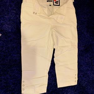NWT: Dress Barn White Capri Pants Size 16 Secret Agent/ Tummy Control